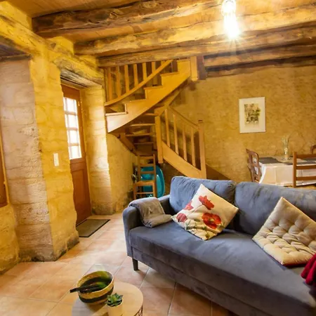 Le Four A Pain De Sarlat: Maison Isolee Proche De Sites Historiques - Fr-1-616-340 * 萨尔拉拉卡内达