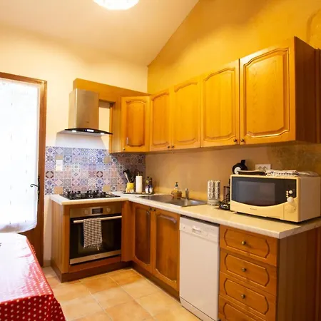 Le Four à Pain De Sarlat: Maison Isolée Proche De Sites Historiques - Fr-1-616-340